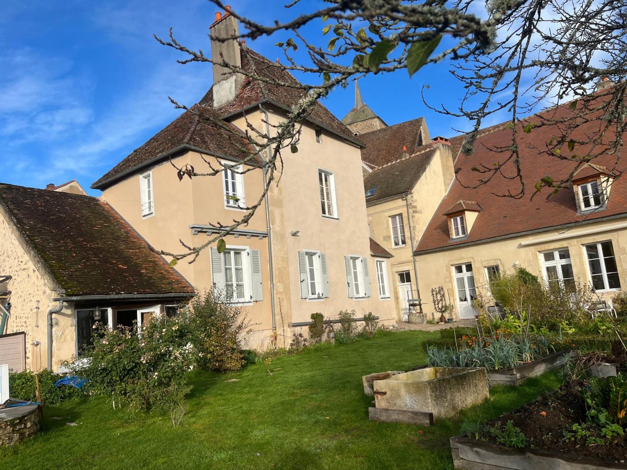 Maison De Noble Nicolas Avallon Bagian luar foto