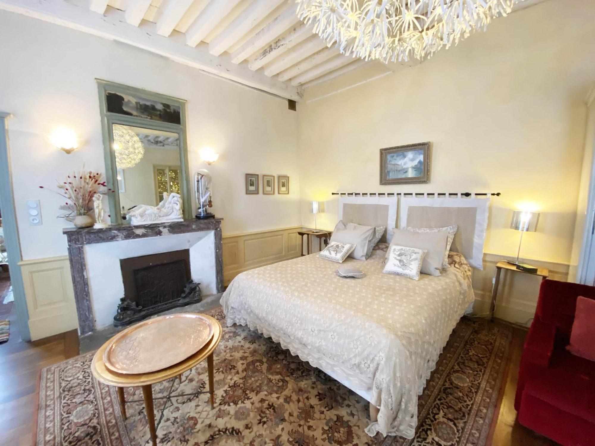 Maison De Noble Nicolas Avallon Bagian luar foto